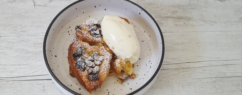 Apricot and sultana bread and butter pudding